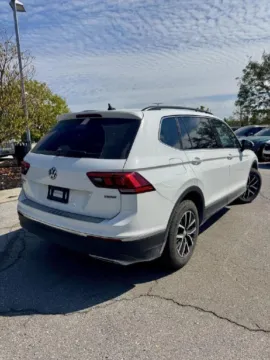 More photos of 2021 Volkswagen Tiguan SE at Cable Dahmer Kia of Lee's Summit, MO