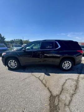 Photos of 2019 Chevrolet Traverse LT Leather for sale in Lee's Summit, MO at Cable Dahmer Kia of Lee's Summit