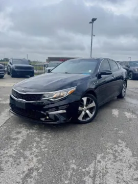 Black 2019 Kia Optima S for sale in Lee's Summit, MO