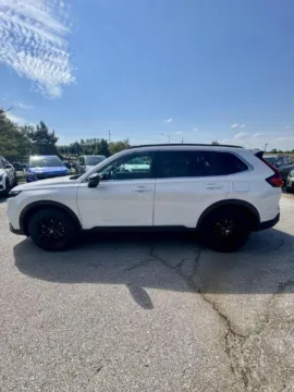 Photos of 2025 Honda CR-V Hybrid Sport-L for sale in Lee's Summit, MO at Cable Dahmer Kia of Lee's Summit