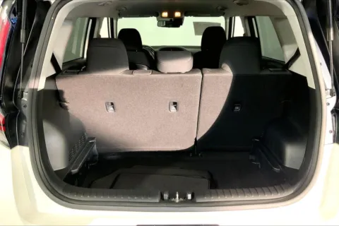 More photos of 2025 Kia Soul LX at Cable Dahmer Kia of Lee's Summit, MO