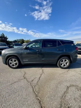 Photos of 2019 GMC Terrain SLE for sale in Lee's Summit, MO at Cable Dahmer Kia of Lee's Summit