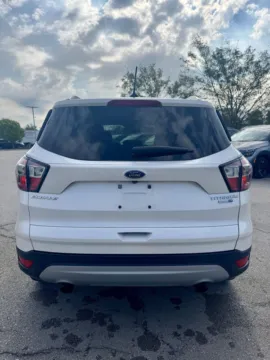 More photos of 2018 Ford Escape Titanium at Cable Dahmer Kia of Lee's Summit, MO