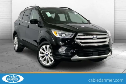 Black 2019 Ford Escape SEL for sale in Lee's Summit, MO
