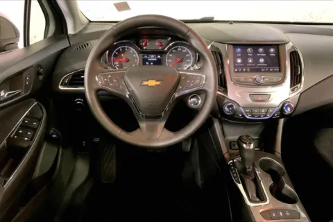 More photos of 2019 Chevrolet Cruze LT at Cable Dahmer Kia of Lee's Summit, MO