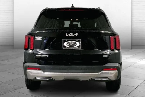 Another view of 2024 Kia Sorento S for sale in Lee's Summit, MO at Cable Dahmer Kia of Lee's Summit