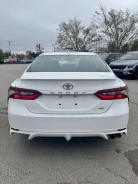 More photos of 2021 Toyota Camry SE at Cable Dahmer Kia of Lee's Summit, MO