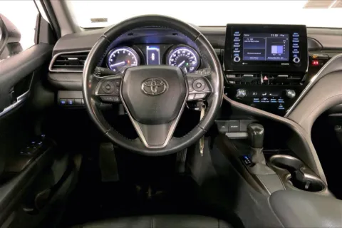 More photos of 2021 Toyota Camry SE at Cable Dahmer Kia of Lee's Summit, MO