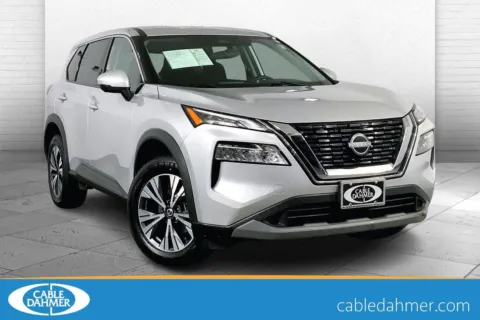 Silver 2021 Nissan Rogue SV for sale in Lee's Summit, MO