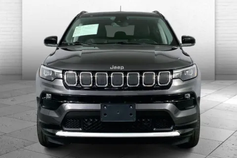 Photos of 2022 Jeep Compass Limited for sale in Lee's Summit, MO at Cable Dahmer Kia of Lee's Summit