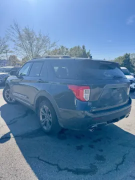 Another view of 2022 Ford Explorer XLT for sale in Lee's Summit, MO at Cable Dahmer Kia of Lee's Summit