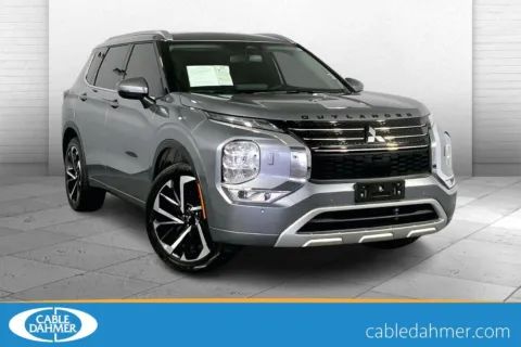 Gray 2024 Mitsubishi Outlander SEL for sale in Lee's Summit, MO