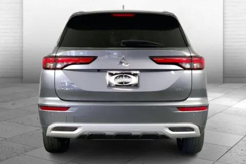 Another view of 2024 Mitsubishi Outlander SEL for sale in Lee's Summit, MO at Cable Dahmer Kia of Lee's Summit