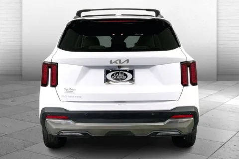 Another view of 2024 Kia Sorento S for sale in Lee's Summit, MO at Cable Dahmer Kia of Lee's Summit