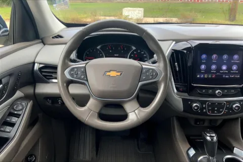 More photos of 2020 Chevrolet Traverse Premier at Cable Dahmer of Topeka, KS