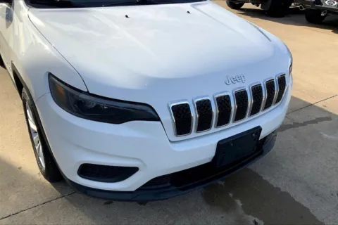 Another view of 2020 Jeep Cherokee Latitude for sale in Topeka, KS at Cable Dahmer of Topeka