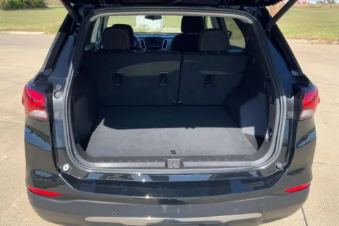 More photos of 2024 Chevrolet Equinox LT at Cable Dahmer of Topeka, KS