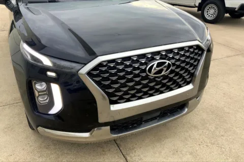 Another view of 2022 Hyundai Palisade Calligraphy for sale in Topeka, KS at Cable Dahmer of Topeka