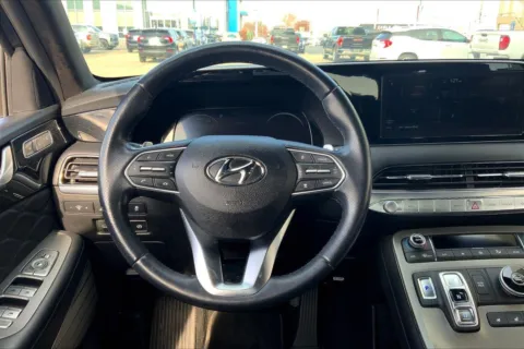 More photos of 2022 Hyundai Palisade Calligraphy at Cable Dahmer of Topeka, KS