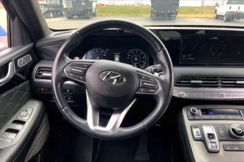 More photos of 2022 Hyundai Palisade Calligraphy at Cable Dahmer of Topeka, KS