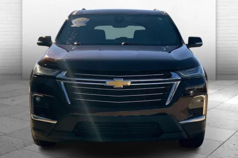 Photos of 2023 Chevrolet Traverse LT Cloth for sale in Topeka, KS at Cable Dahmer of Topeka