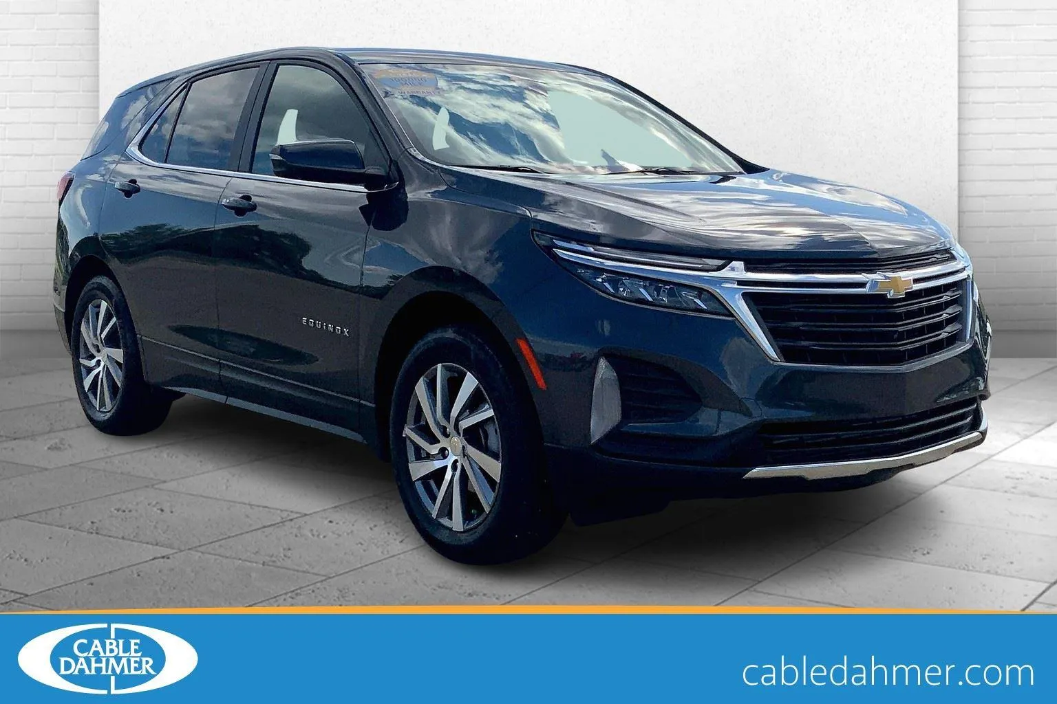 Gray 2022 Chevrolet Equinox LT for sale in Topeka, KS