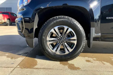 Photos of 2021 Chevrolet Colorado Z71 for sale in Topeka, KS at Cable Dahmer of Topeka