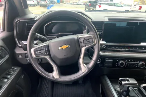 More photos of 2022 Chevrolet Silverado 1500 LTZ at Cable Dahmer of Topeka, KS