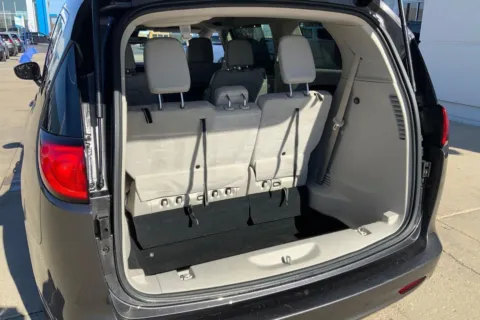 More photos of 2021 Chrysler Voyager LXI at Cable Dahmer of Topeka, KS