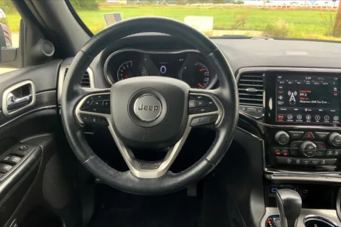 More photos of 2022 Jeep Grand Cherokee WK Limited at Cable Dahmer of Topeka, KS