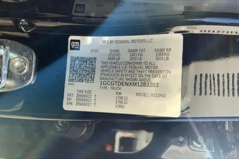 More photos of 2021 Chevrolet Colorado Z71 at Cable Dahmer of Topeka, KS