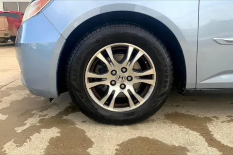 Photos of 2011 Honda Odyssey EX-L for sale in Topeka, KS at Cable Dahmer of Topeka