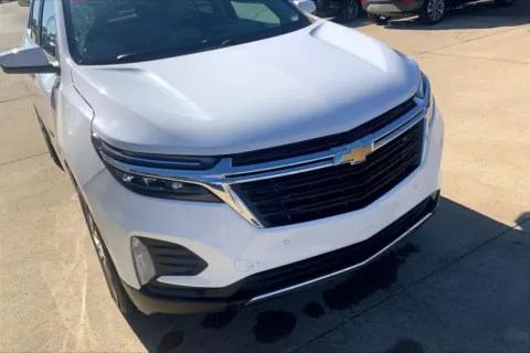 Another view of 2022 Chevrolet Equinox LT for sale in Topeka, KS at Cable Dahmer of Topeka