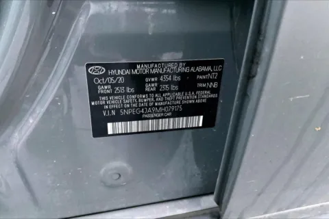 More photos of 2021 Hyundai Sonata SE at Cable Dahmer of Topeka, KS