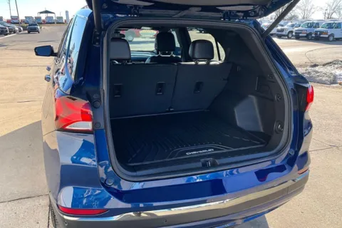 More photos of 2023 Chevrolet Equinox RS at Cable Dahmer of Topeka, KS
