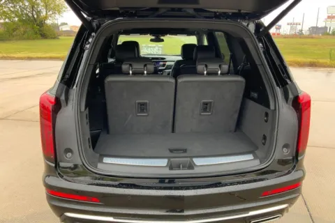 More photos of 2025 Cadillac XT6 Premium Luxury at Cable Dahmer of Topeka, KS