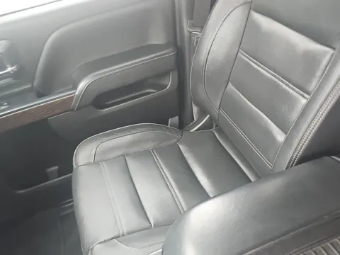 More photos of 2017 GMC Sierra 2500 HD Denali at Cable Dahmer of Topeka, KS