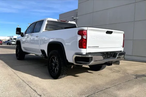 More photos of 2024 Chevrolet Silverado 2500 HD LT at Cable Dahmer of Topeka, KS
