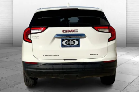 Another view of 2024 GMC Terrain SLE for sale in Topeka, KS at Cable Dahmer of Topeka
