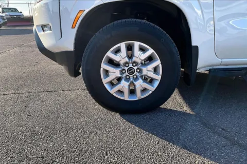 Photos of 2024 Nissan Frontier SV for sale in Topeka, KS at Cable Dahmer of Topeka