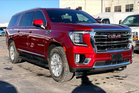 Red 2024 GMC Yukon XL SLT for sale in Topeka, KS
