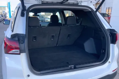 More photos of 2022 Chevrolet Equinox LT at Cable Dahmer of Topeka, KS