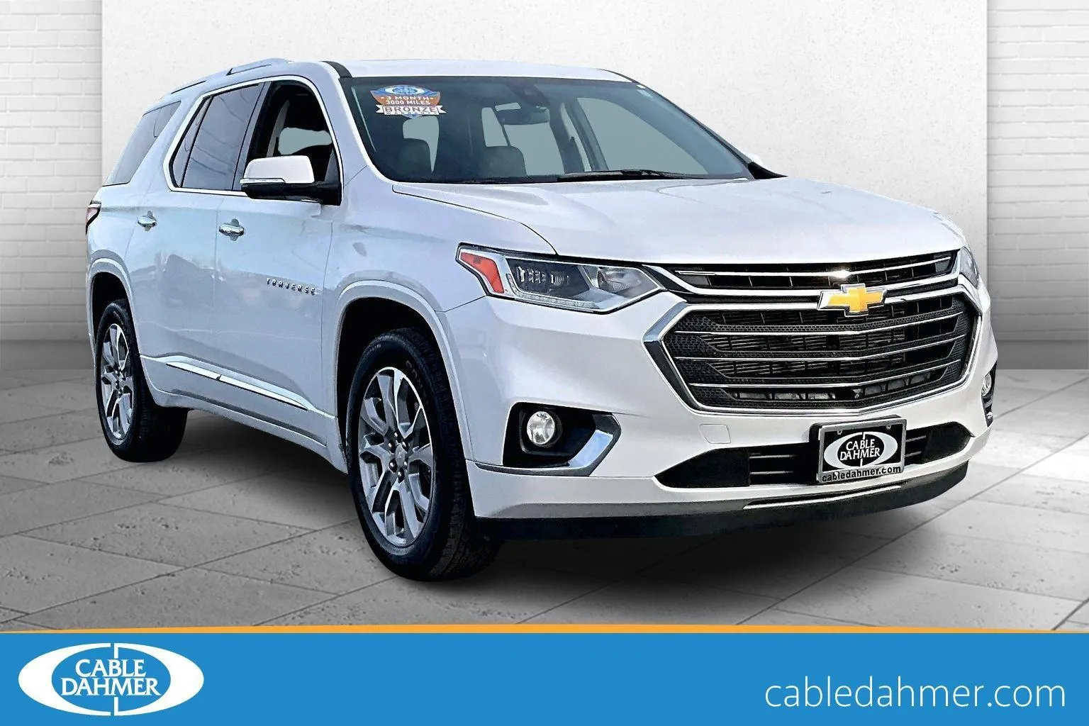 White 2021 Chevrolet Traverse Premier for sale in Topeka, KS