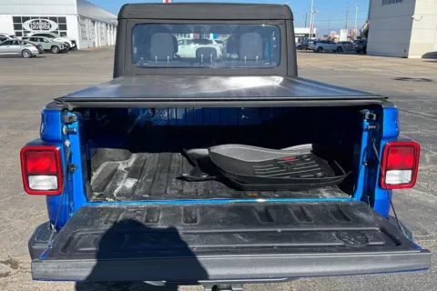 More photos of 2021 Jeep Gladiator Sport at Cable Dahmer of Topeka, KS