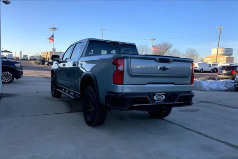 More photos of 2024 Chevrolet Silverado 1500 ZR2 at Cable Dahmer of Topeka, KS