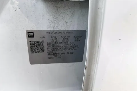 More photos of 2024 Chevrolet Malibu 1LT at Cable Dahmer of Topeka, KS