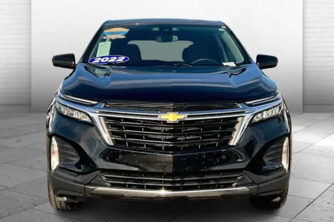 Photos of 2022 Chevrolet Equinox LT for sale in Topeka, KS at Cable Dahmer of Topeka