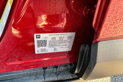 More photos of 2023 Chevrolet Traverse LT Cloth at Cable Dahmer of Topeka, KS