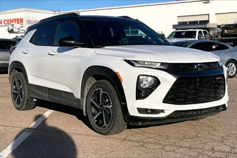 White 2023 Chevrolet Trailblazer RS for sale in Topeka, KS