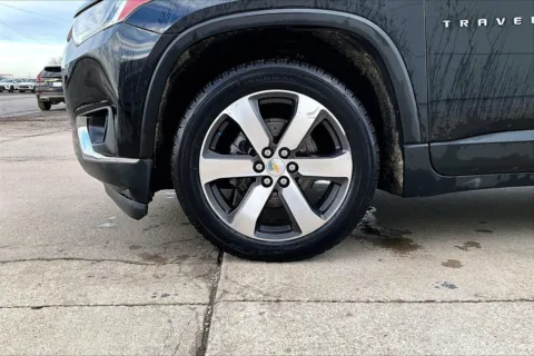 Photos of 2021 Chevrolet Traverse LT Leather for sale in Topeka, KS at Cable Dahmer of Topeka